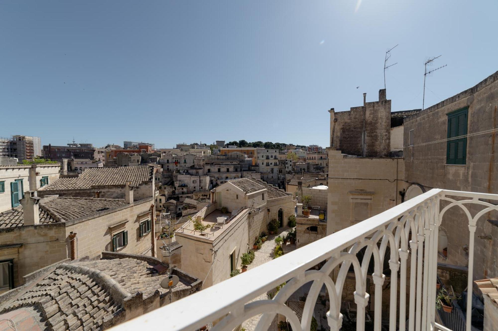 Palazzo Virgintino - Sassi Rooms Matera Exterior photo